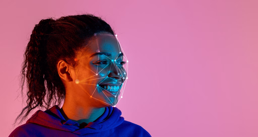 Mujer con líneas proyectadas en su rostro, representando la tecnología Find My Face para eventos personalizados